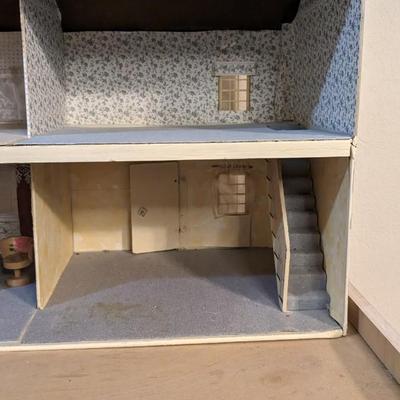 Vintage Dollhouse