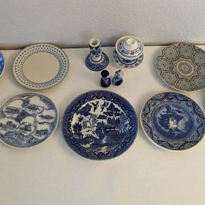 Delft and Adjacent Decorative Goods