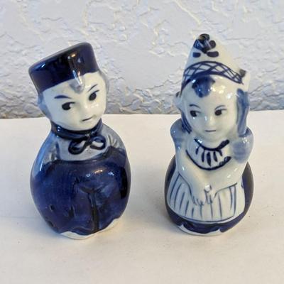 Delft and Adjacent Decorative Goods