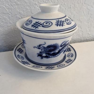 Delft and Adjacent Decorative Goods
