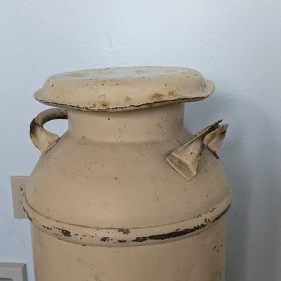 10 Gallon British American Oil Co. Milk Churn