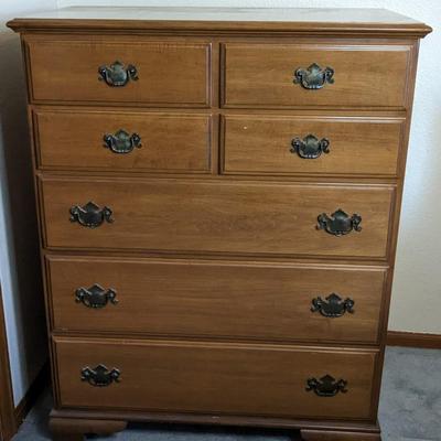 Ethan Allen Baumritter 7 Drawer Dresser