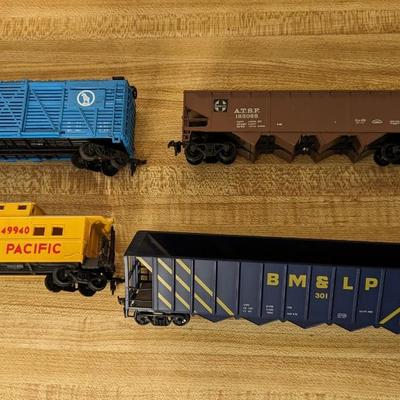 HO Scale Trains