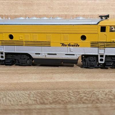 HO Scale Trains