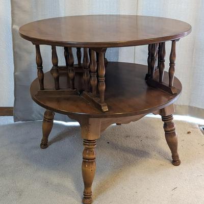 Ethan Allen Baumritter Swivel Top Side Table