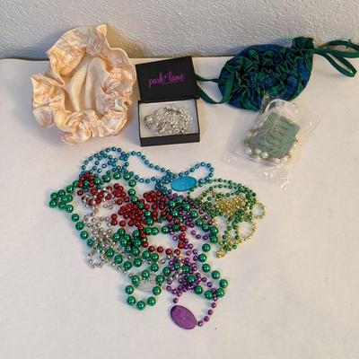 Park Lane Bracelet, Costume Beads, and Jewelry Carriers
