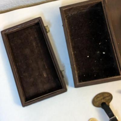 What's in a Man's Pocket