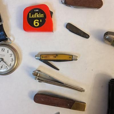 What's in a Man's Pocket