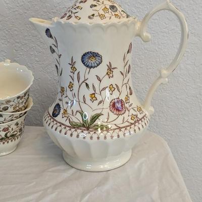 Vernon Kilns Desert Bloom Tea Set