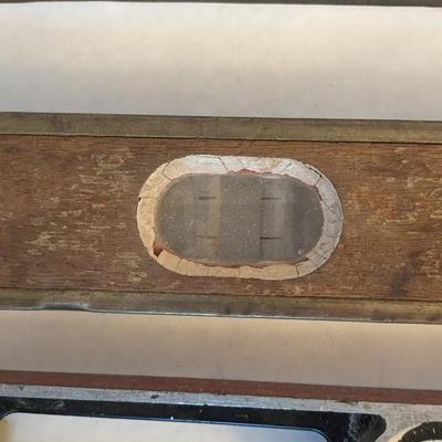 Levels and Measuring Tools