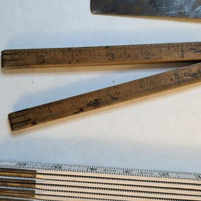 Levels and Measuring Tools