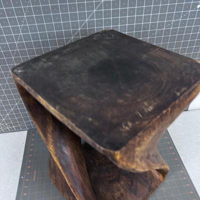 Carved Log Table w/Twist