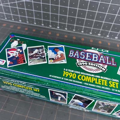 1990 Complete Set of Baseball Cards - UPPER DECK 