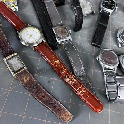 Giant Lot of Men's Watches; Seiko's, Timex, etc. 