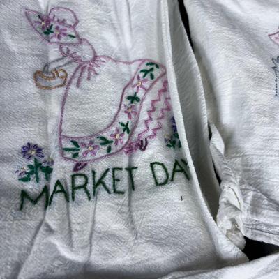 4 TEA Towels: Market, Gardening, Cleaning and Sun Day 