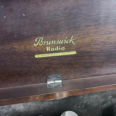 Antique Brunswick Radio 