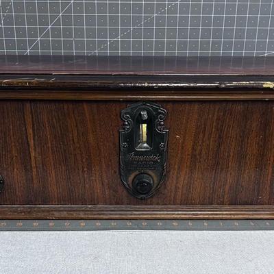 Antique Brunswick Radio 