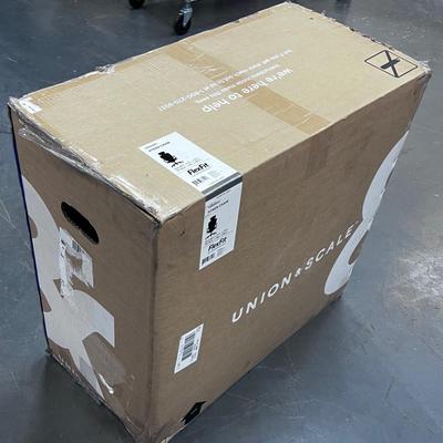 Hyken Chair Office Chair IN THE BOX, NEW 