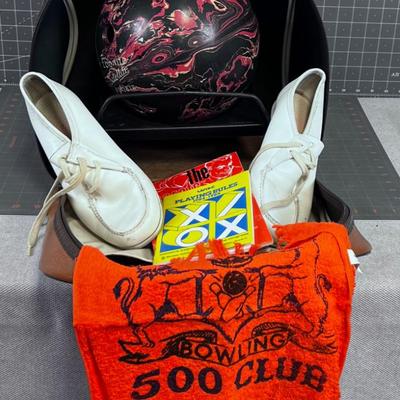 Bowling Ball,Shoes and Bag with AWESOME 500 Club Towel 