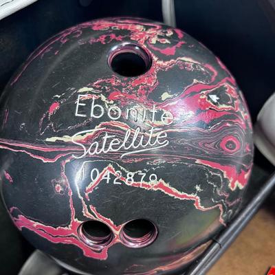 Bowling Ball,Shoes and Bag with AWESOME 500 Club Towel 
