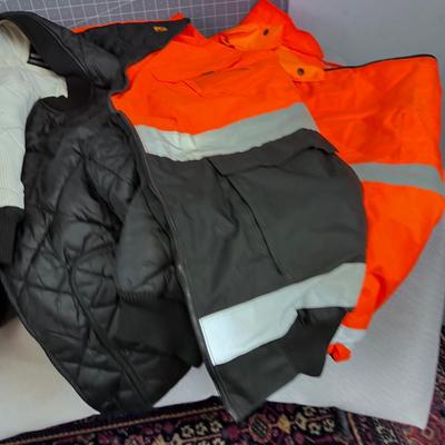 Size 4 X South Pole Reflective Jacket with Liner and Removable Sleeves