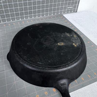 Cast Iron Fry Pan Skillet 