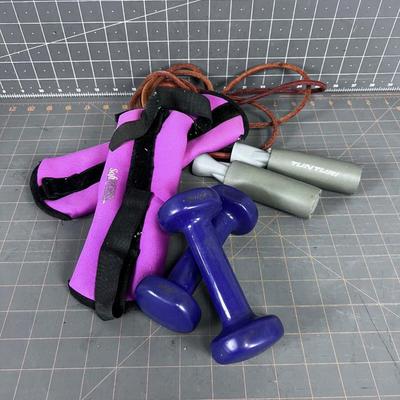 Ankle Weights 2 Pound and a Jump Rope