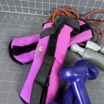 Ankle Weights 2 Pound and a Jump Rope