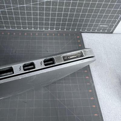 17" Mac Book PRO - Computer Laptop Model A1398 