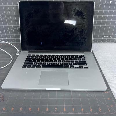 17" Mac Book PRO - Computer Laptop Model A1398 