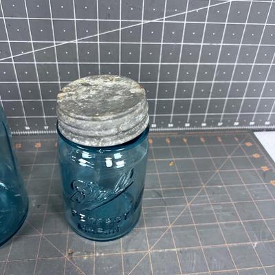 (2) BLUE BALL Perfect Mason Jars with Zinc Lids 
