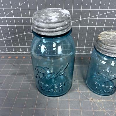 (2) BLUE BALL Perfect Mason Jars with Zinc Lids 