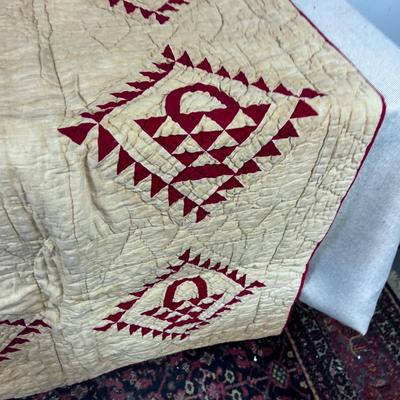 Vintage Baby Quilt, Hand Quilted 