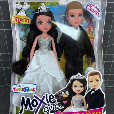 Moxie Girlz Princess and Prince Dolls (2)