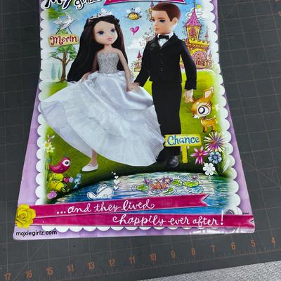 Moxie Girlz Princess and Prince Dolls (2)