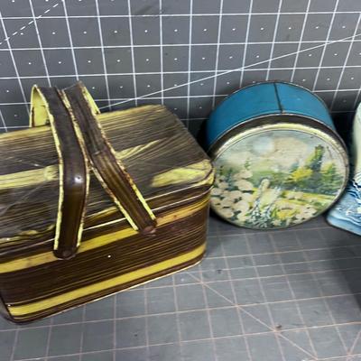 Antique Tins (4)