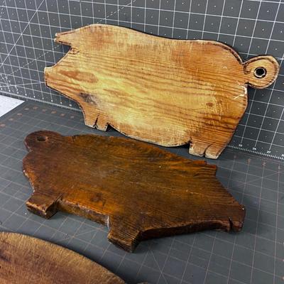 Hand Crafted Wood Pig Cutting Boards (3)