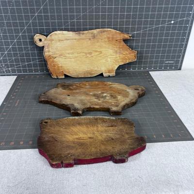 Hand Crafted Wood Pig Cutting Boards (3)