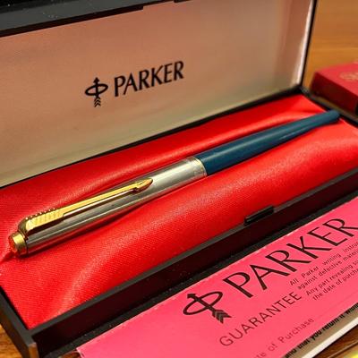 Lot Vintage Fountain Pens, Ink Cartridges & Bottle