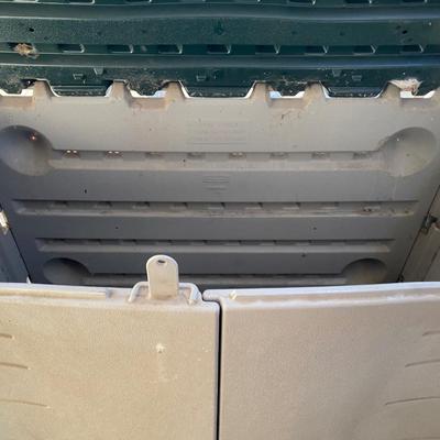 Rubbermaid Deck Box