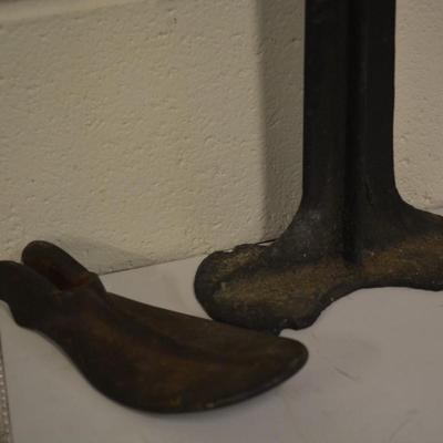 Antique Cast Iron Cobbler Shoe Stand & Molds JERSEY