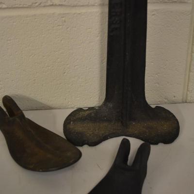 Antique Cast Iron Cobbler Shoe Stand & Molds JERSEY