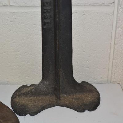 Antique Cast Iron Cobbler Shoe Stand & Molds JERSEY