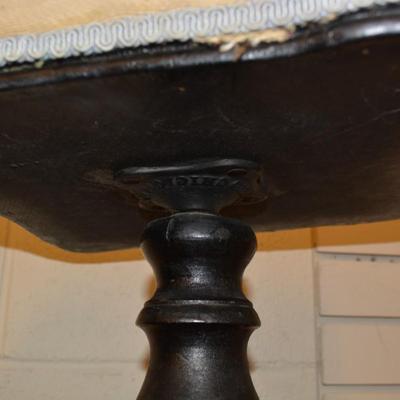 Vintage/Antique Cast Iron Claw Footed Adjustable Piano Stool Grollman MFG Chicago, IL 19.5"