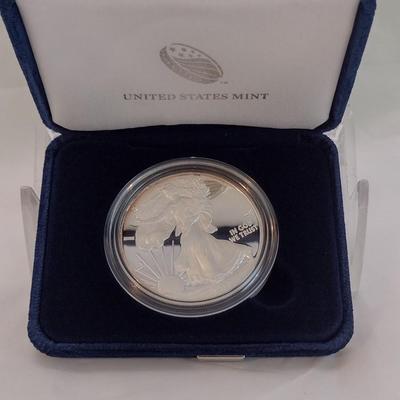 2012 United States Mint American Eagle One Ounce Silver Proof Coin (#40