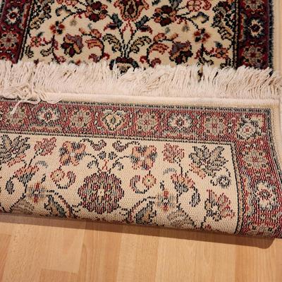 Lot of 3 Rugs / Runner