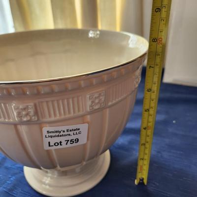 Lenox Large Bowl Ivory Porcelain Forum Collection 8 3/4" dia 7.5" tall