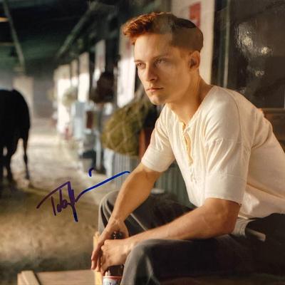 Seabiscuit Tobey Maguire signed movie photo