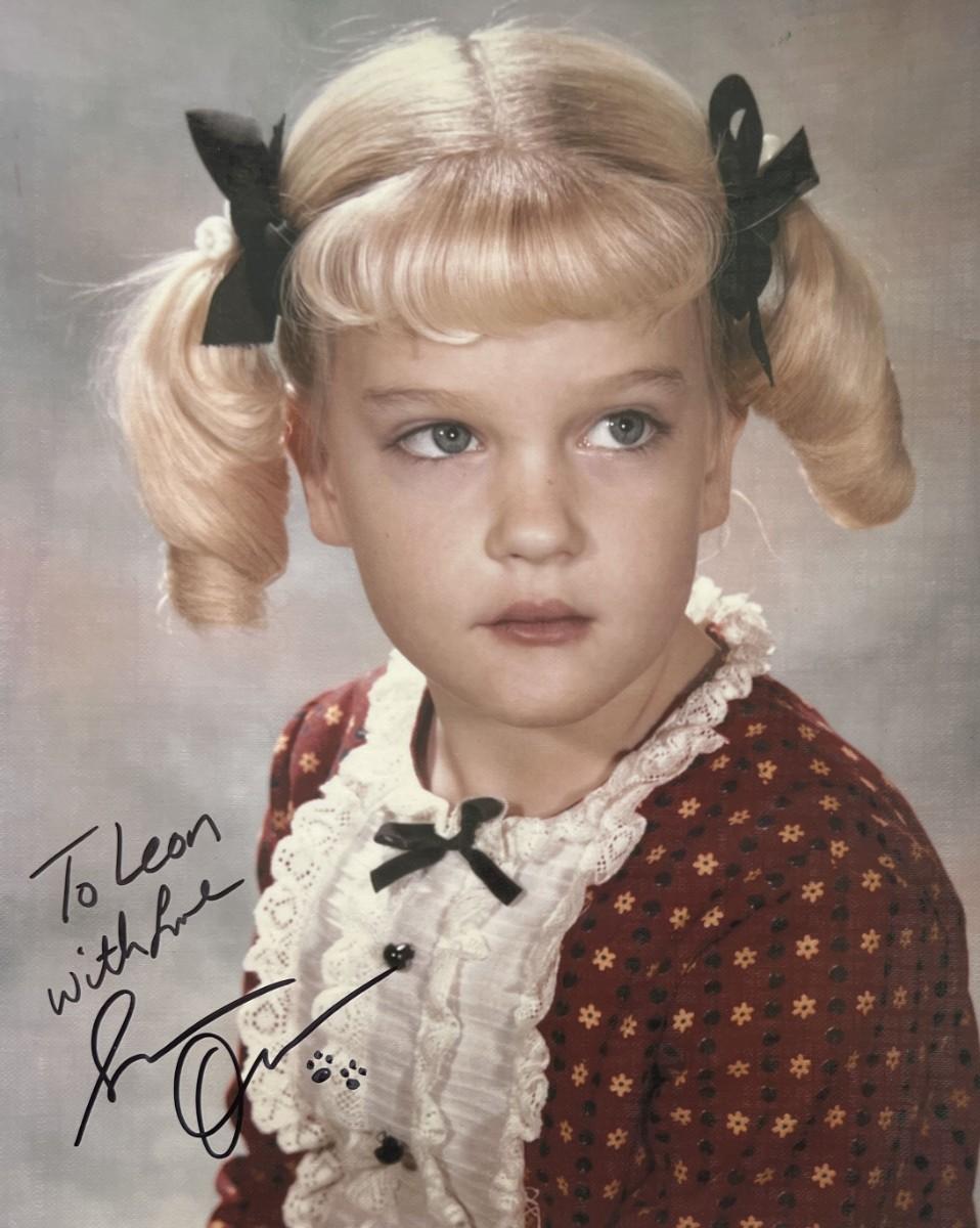 The Brady Bunch Susan Olsen signed photo | EstateSales.org, image size:958x1200