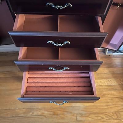 Powell Jewelry Chest (B3-RG)